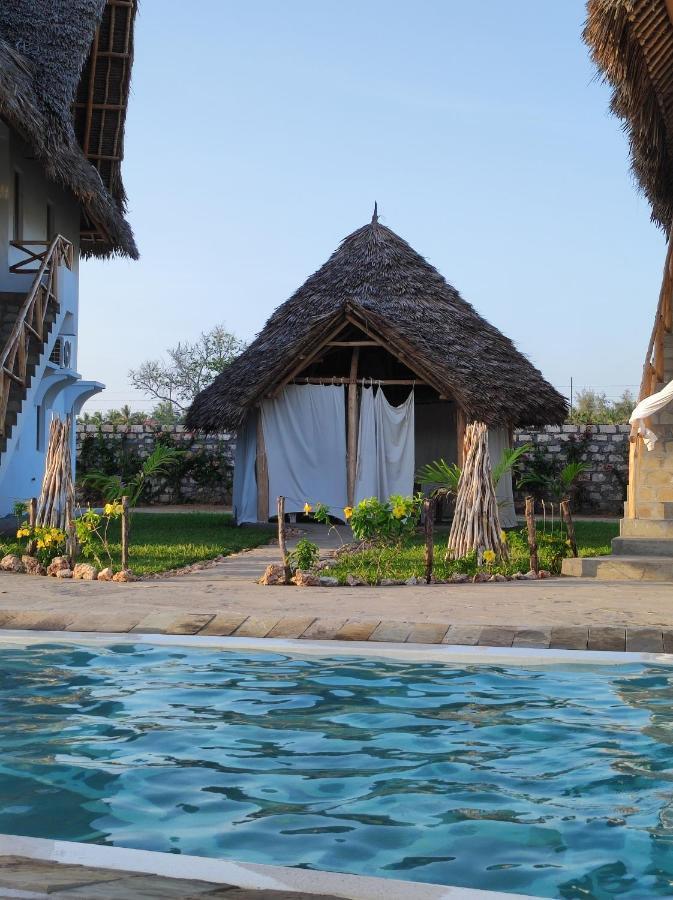 וואטאמו Ghelli House - Milele Resort מראה חיצוני תמונה