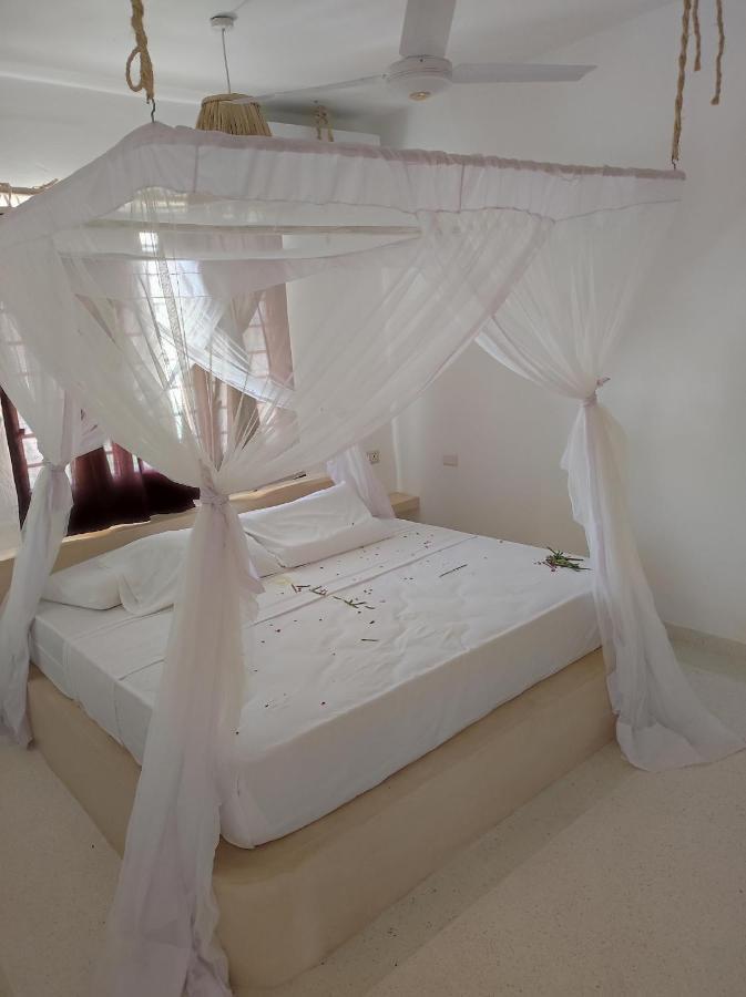 וואטאמו Ghelli House - Milele Resort מראה חיצוני תמונה